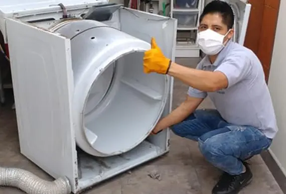 Técnicos de Servicio Técnico Hoy en reparación de diversos electrodomésticos